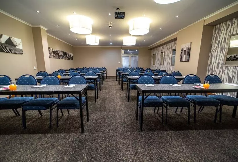 Protea Hotel By Marriott Upington