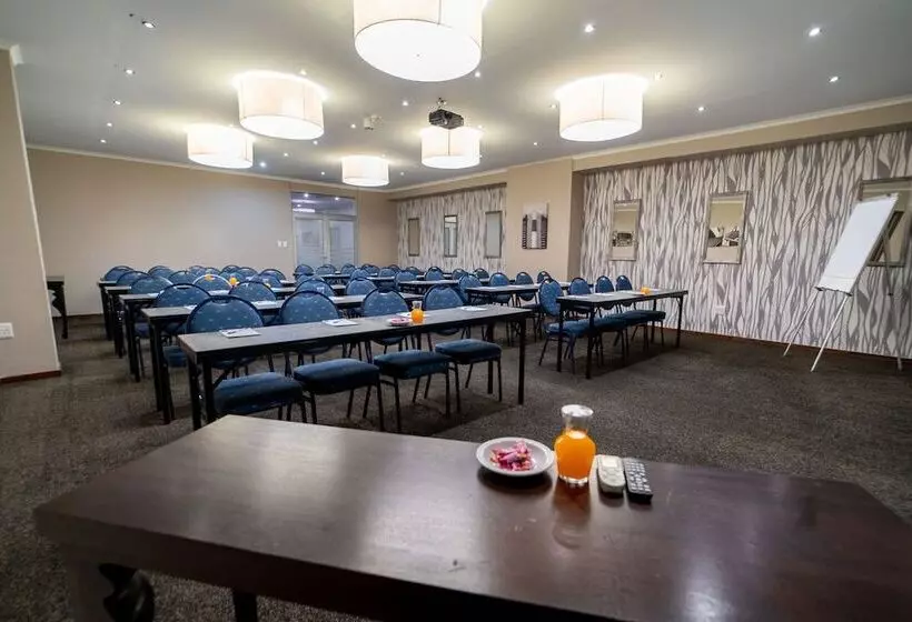 Protea Hotel By Marriott Upington