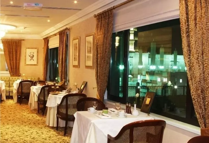 בית מלון כפרי The Oberoi Madina المدينة أوبروي