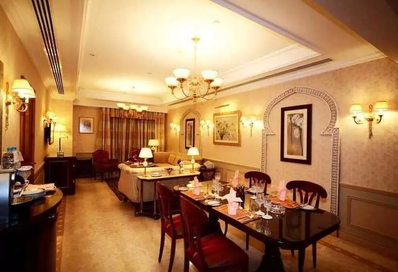 בית מלון כפרי The Oberoi Madina المدينة أوبروي