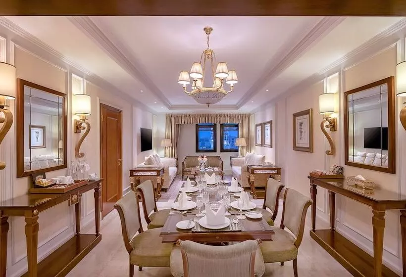 בית מלון כפרי The Oberoi Madina المدينة أوبروي