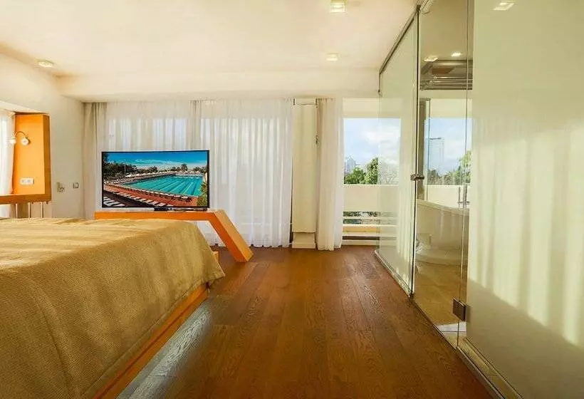 Grand Hotel Zhemchuzhina