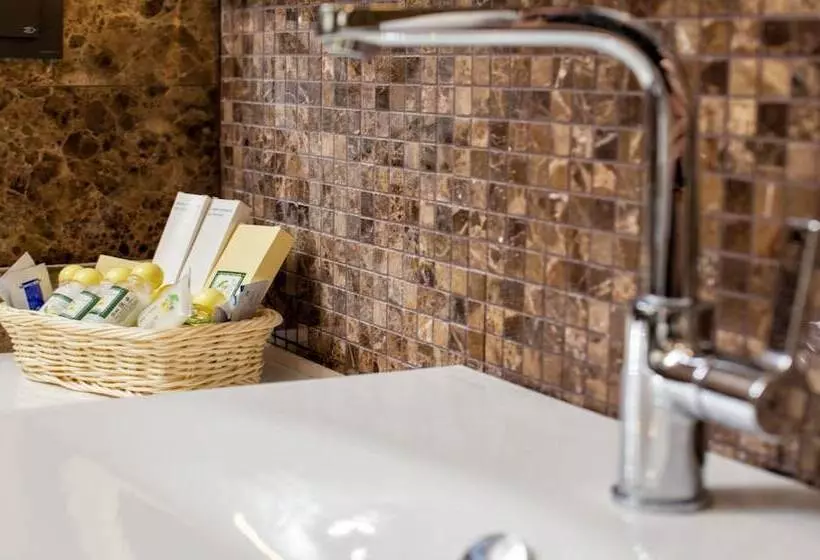 Grand Hotel Zhemchuzhina