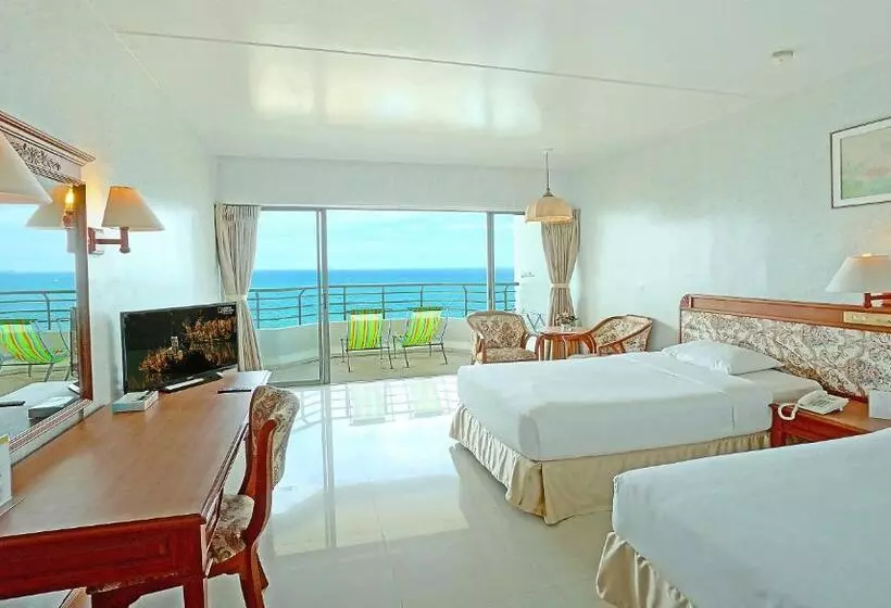 Pattaya Park Beach Resort