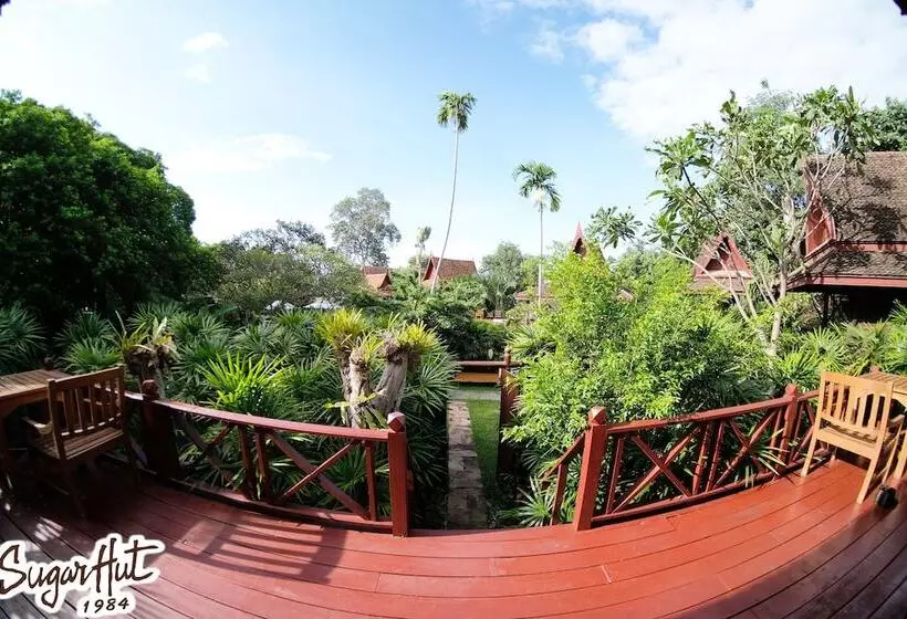 Sugar Hut Resort & Restaurant