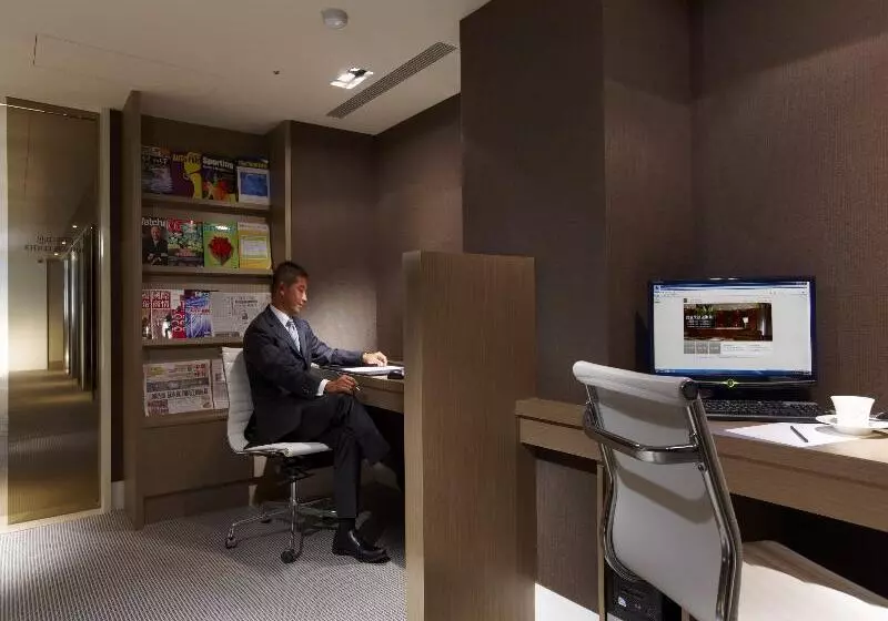 Ambassador Hotel Taipei