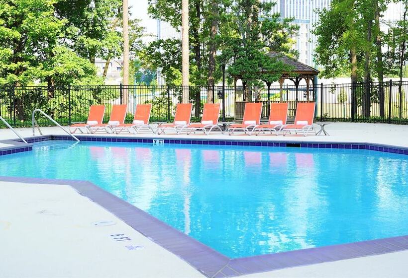 هتل Atlanta Marriott Perimeter Center