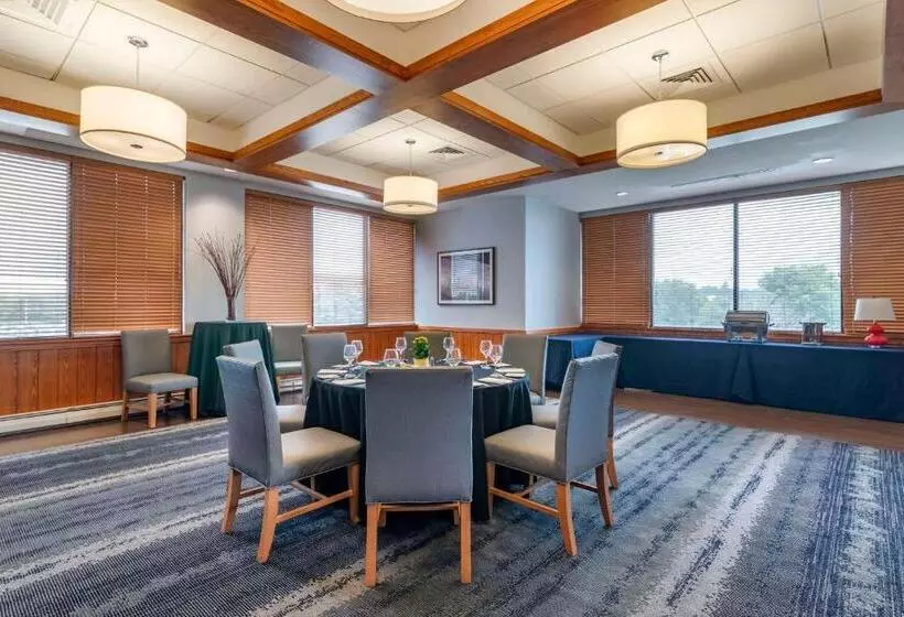 Bangor Aviator Hotel Bw Premier Collection