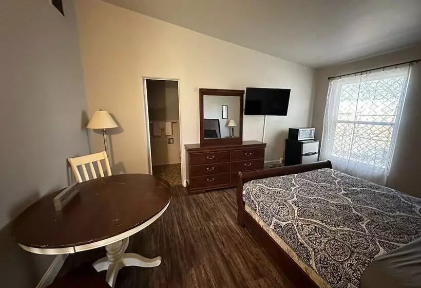 ホテル Budget Inn