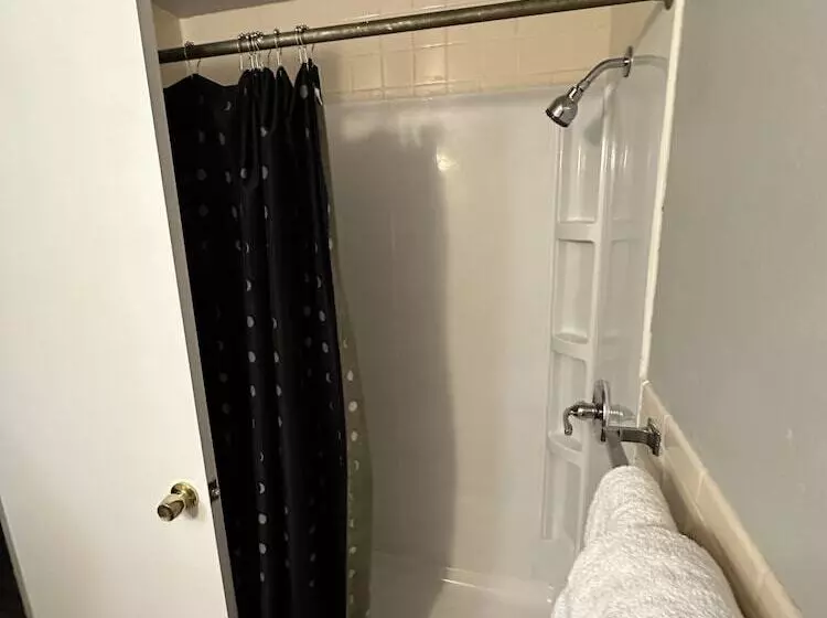 ホテル Budget Inn