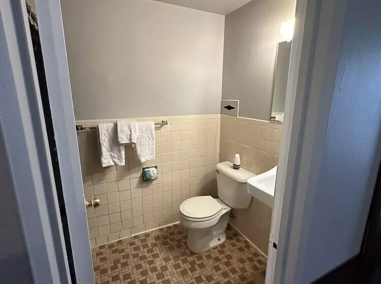 ホテル Budget Inn