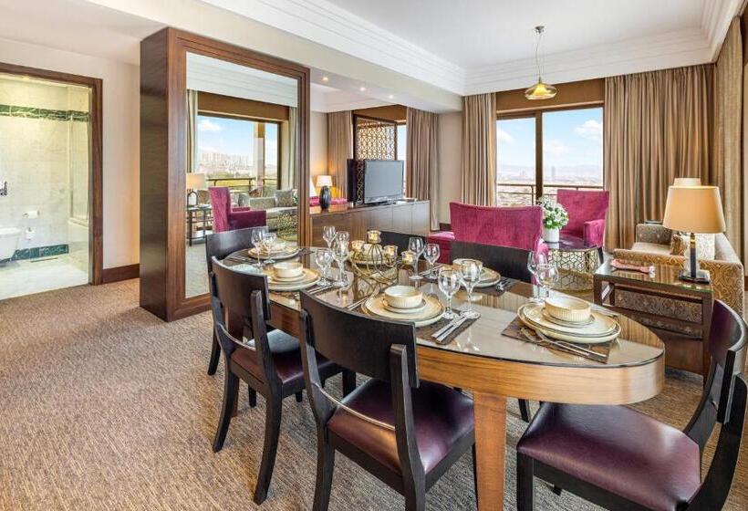 هتل Celik Palace Convention Center Thermal Spa