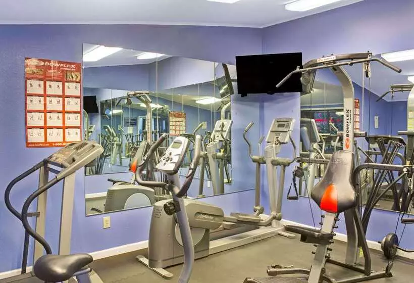 فندق Days Inn By Wyndham Lawrenceville