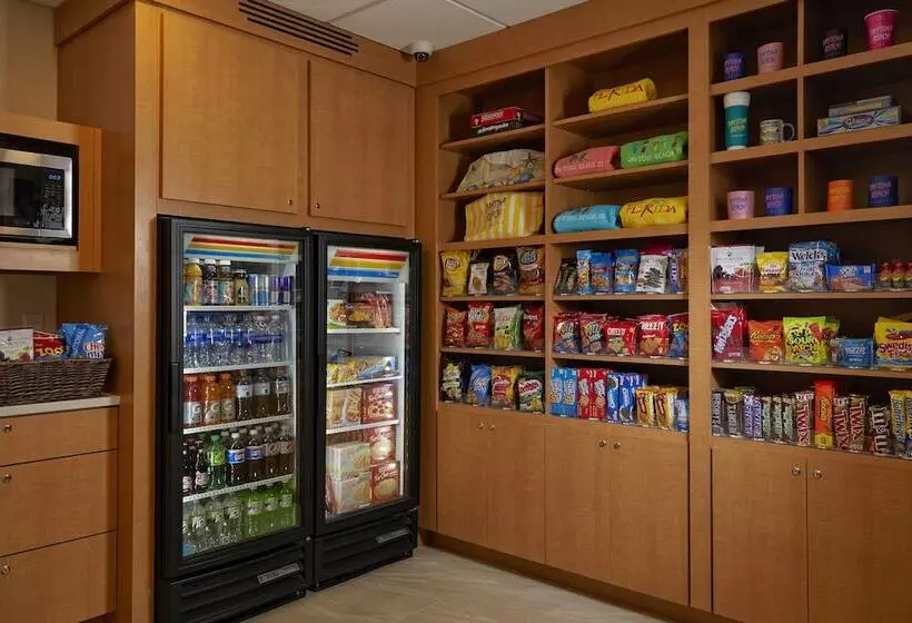 Delta Hotels By Marriott Daytona Beach Oceanfront