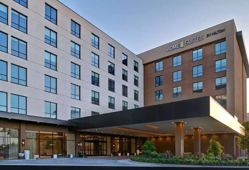 בית מלון כפרי Home2suites By Hilton Anaheim Resort