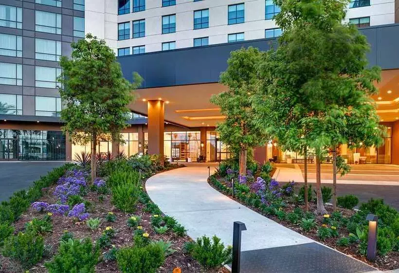 בית מלון כפרי Home2suites By Hilton Anaheim Resort