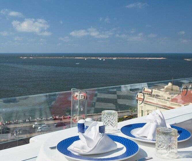 Le Metropole Luxury Heritage Hotel Since 1902 By Paradise Inn Group