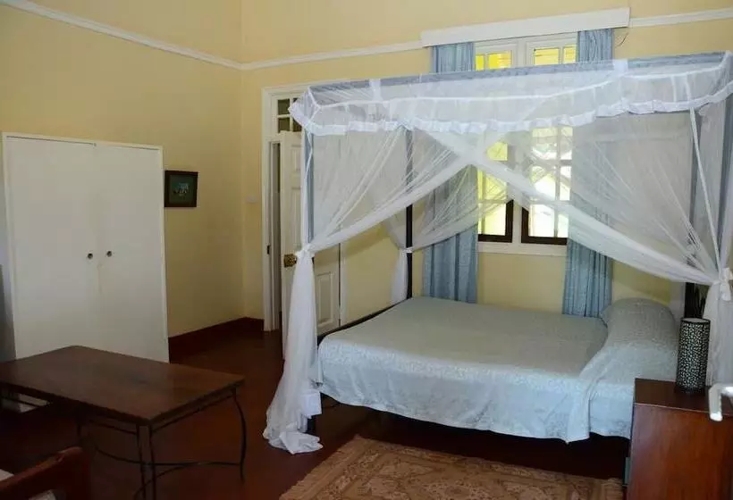 هتل Masindi