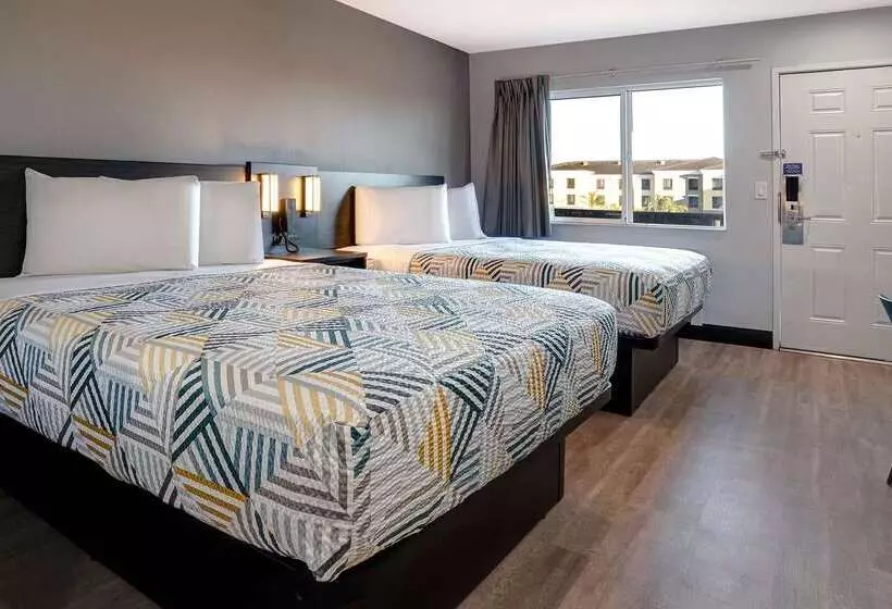 Motel 6eureka, Ca Redwood Coast