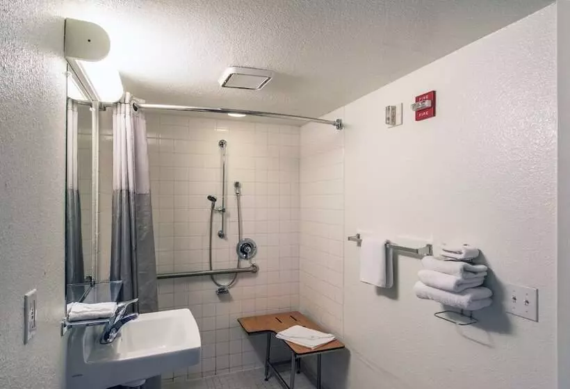 Motel 6eureka, Ca Redwood Coast