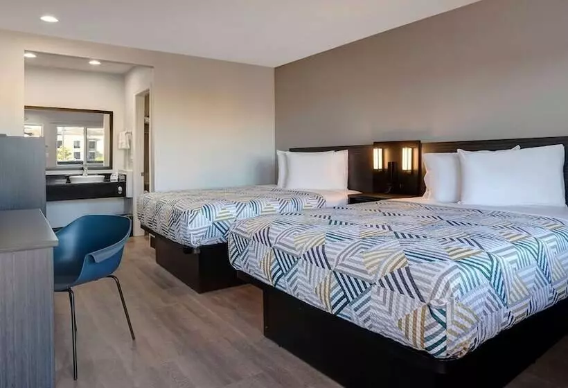 Motel 6eureka, Ca Redwood Coast