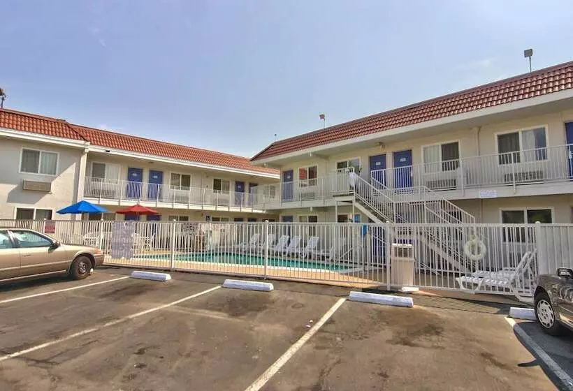 Motel 6sacramento, Ca  Old Sacramento North