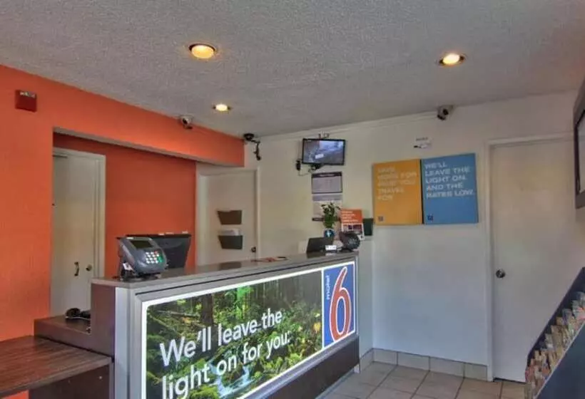 Motel 6sacramento, Ca  Old Sacramento North