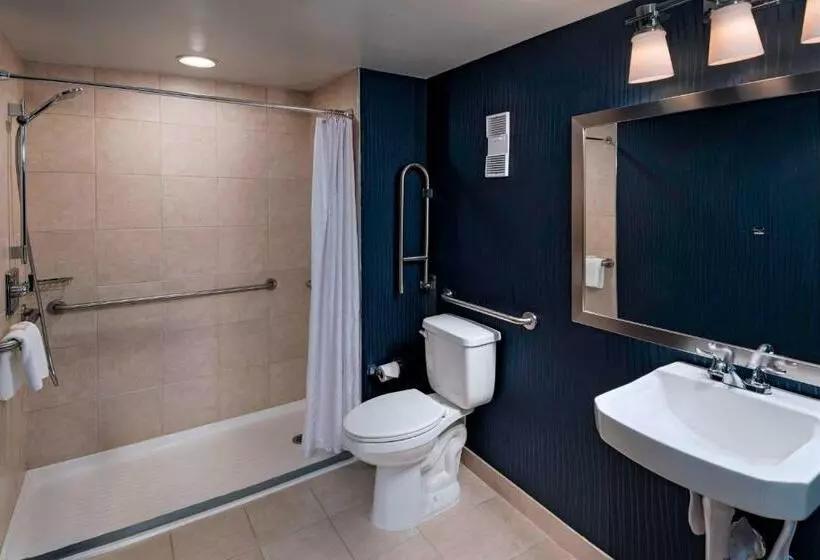 Sheraton Bellevue Hotel