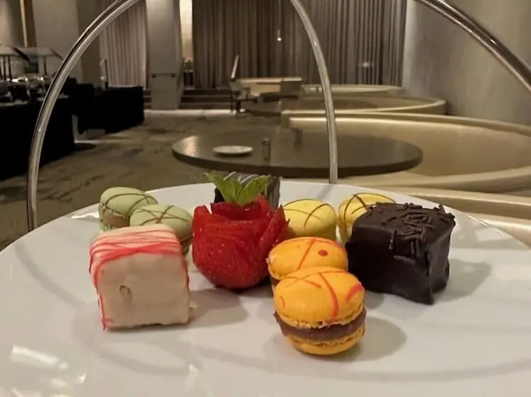 The Chicago Hotel Collection Ambassador Gold Coast