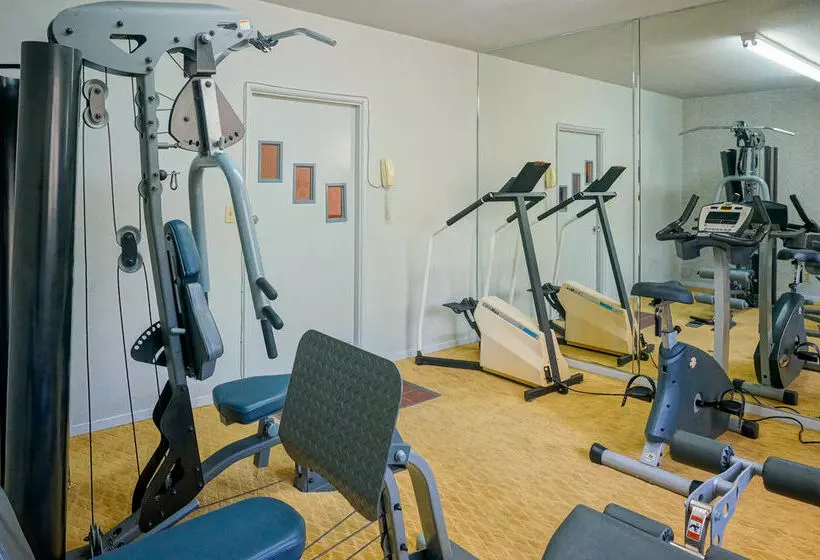 Travelodge Hotel at LAX Airport