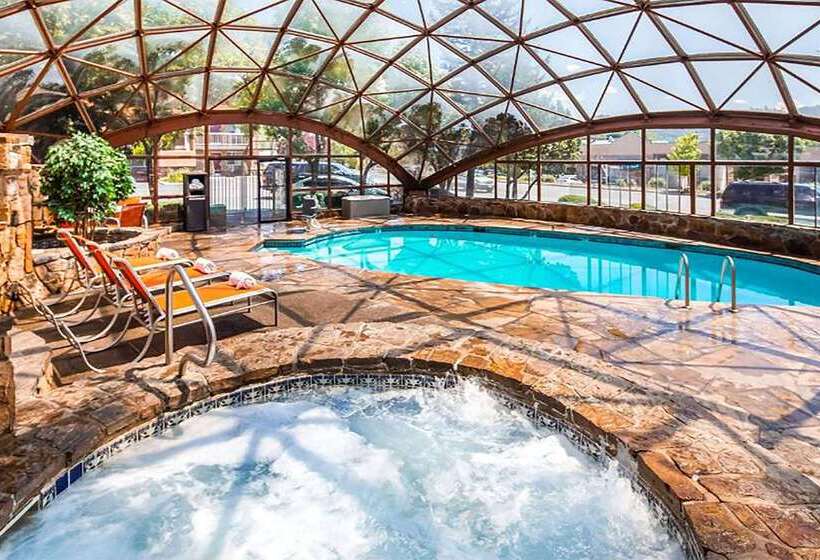 هتل Baymont By Wyndham Durango