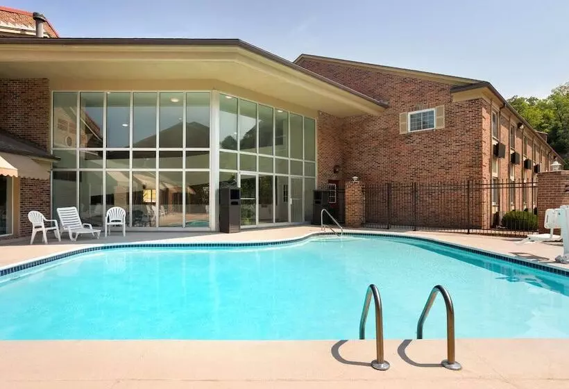 فندق Baymont By Wyndham Kansas City Ku Medical Center