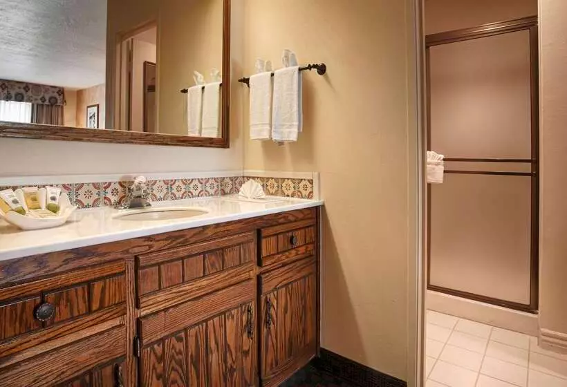 בית מלון כפרי Best Western Casa Grande Inn