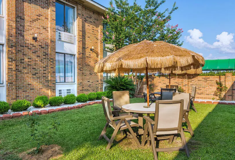 فندق Muskogee Inn