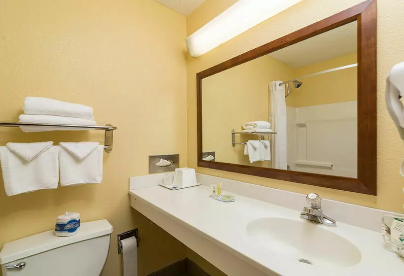 فندق Muskogee Inn