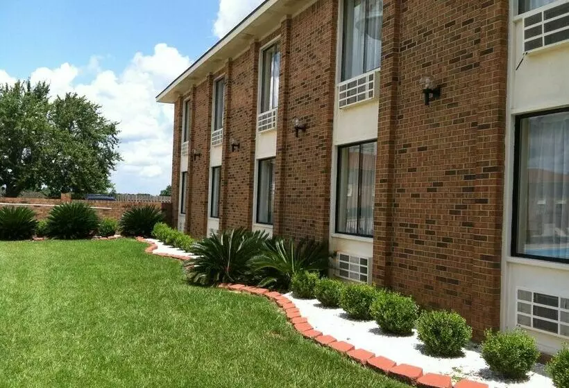 فندق Muskogee Inn