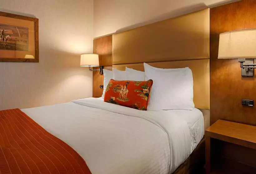 בית מלון כפרי Best Western Outlaw Inn