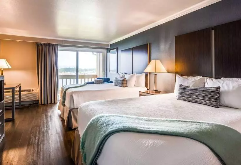 בית מלון כפרי Best Western Pier Point Inn