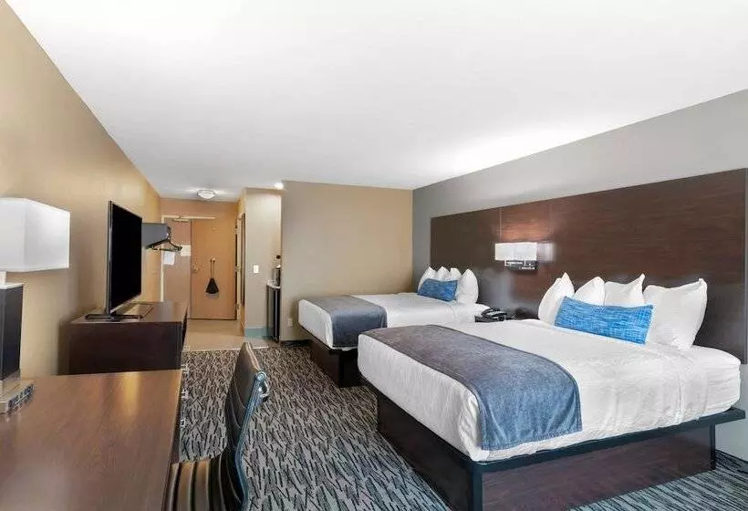 فندق Best Western Plus Denton Inn & Suites