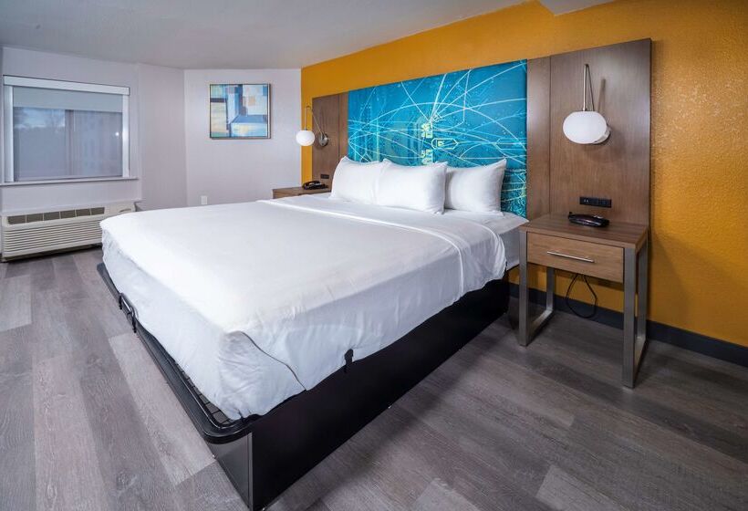 فندق Best Western Plus Raleigh Crabtree Valley