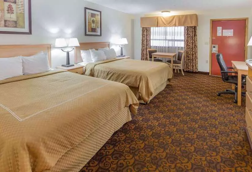 בית מלון כפרי Days Inn By Wyndham Black Bear