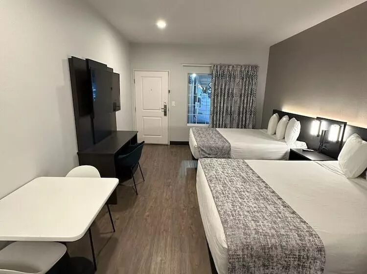 فندق Studio 6 Corona, Ca West