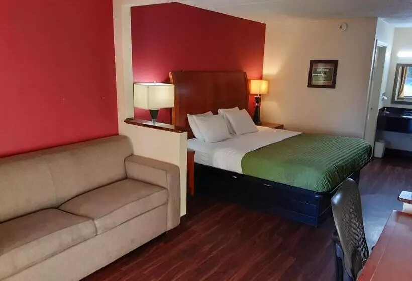 فندق Econo Lodge Inn & Suites