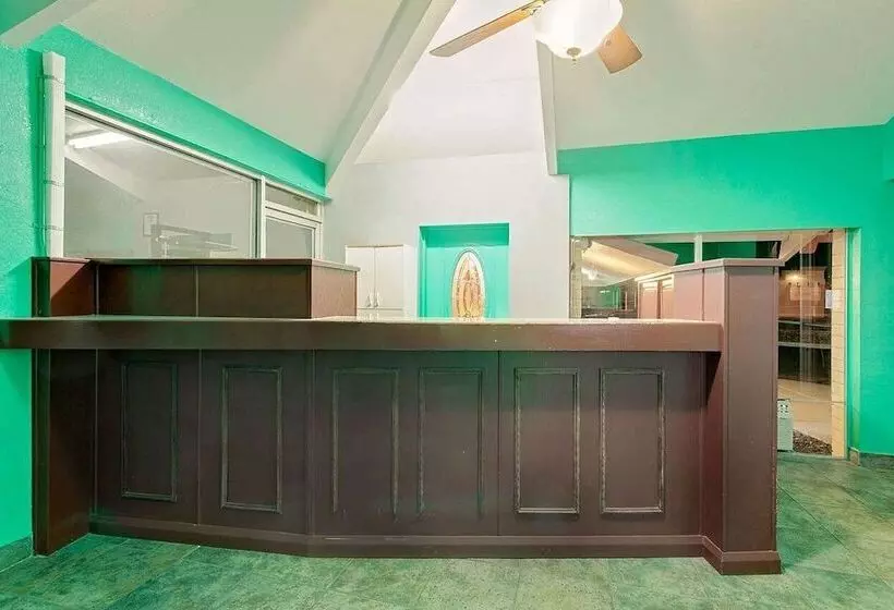 فندق Lake Place Inn Lake Havasu City