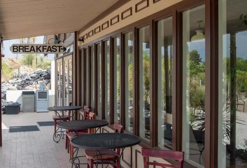 فندق Landmark Lookout Lodge