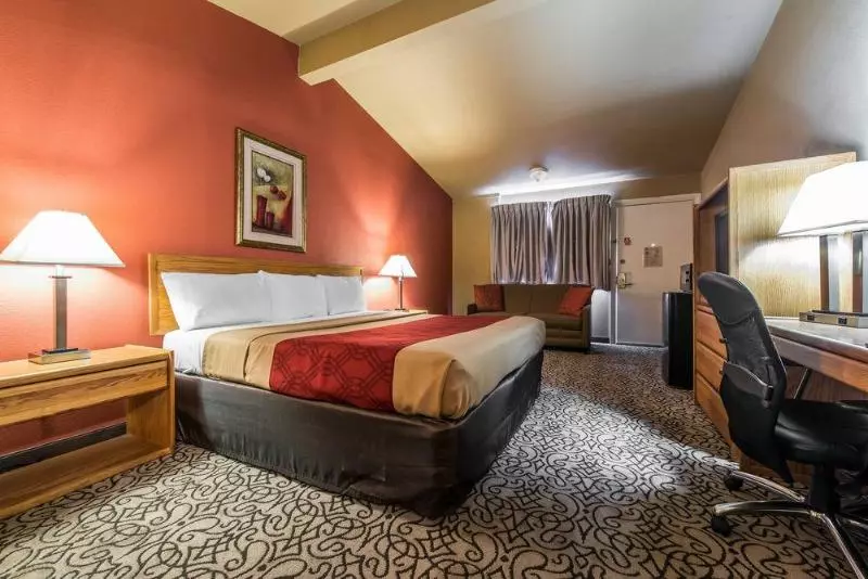 Отель Rodeway Inn