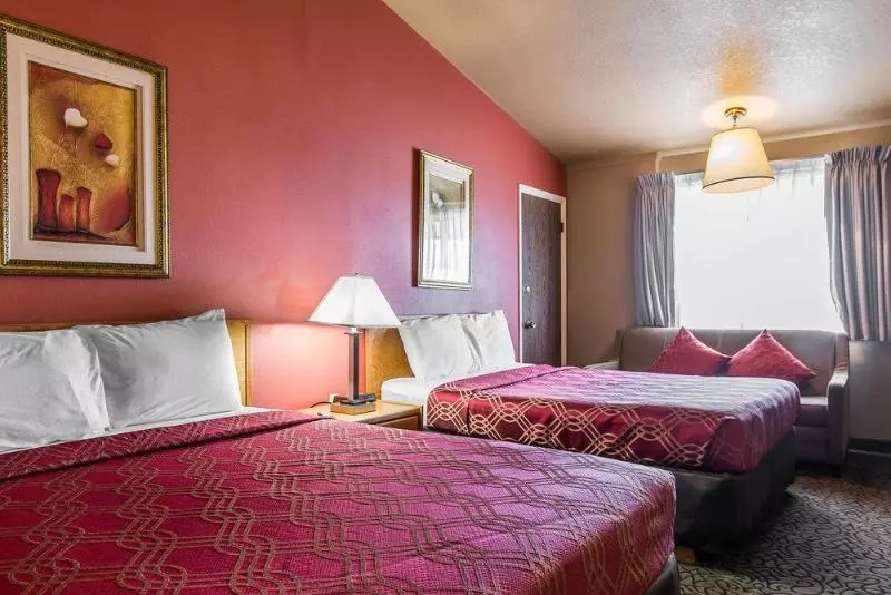 Отель Rodeway Inn