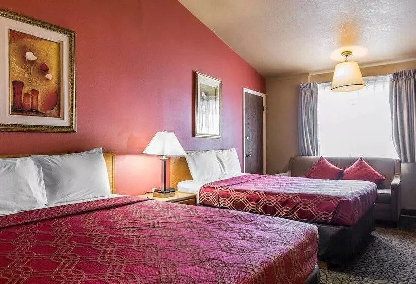 Отель Rodeway Inn