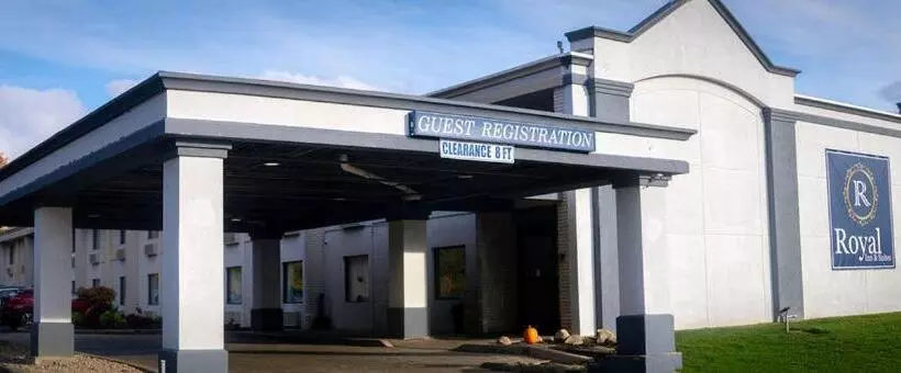 ホテル Royal Inn & Suites