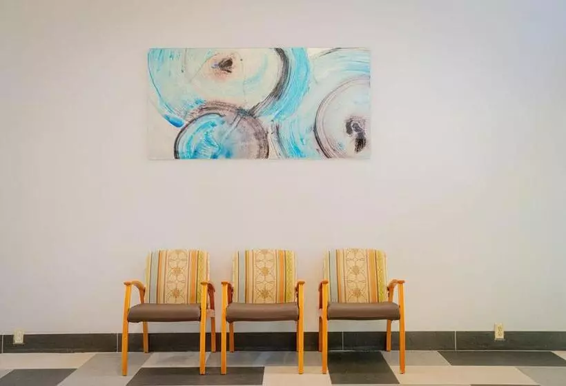 ホテル Royal Inn & Suites